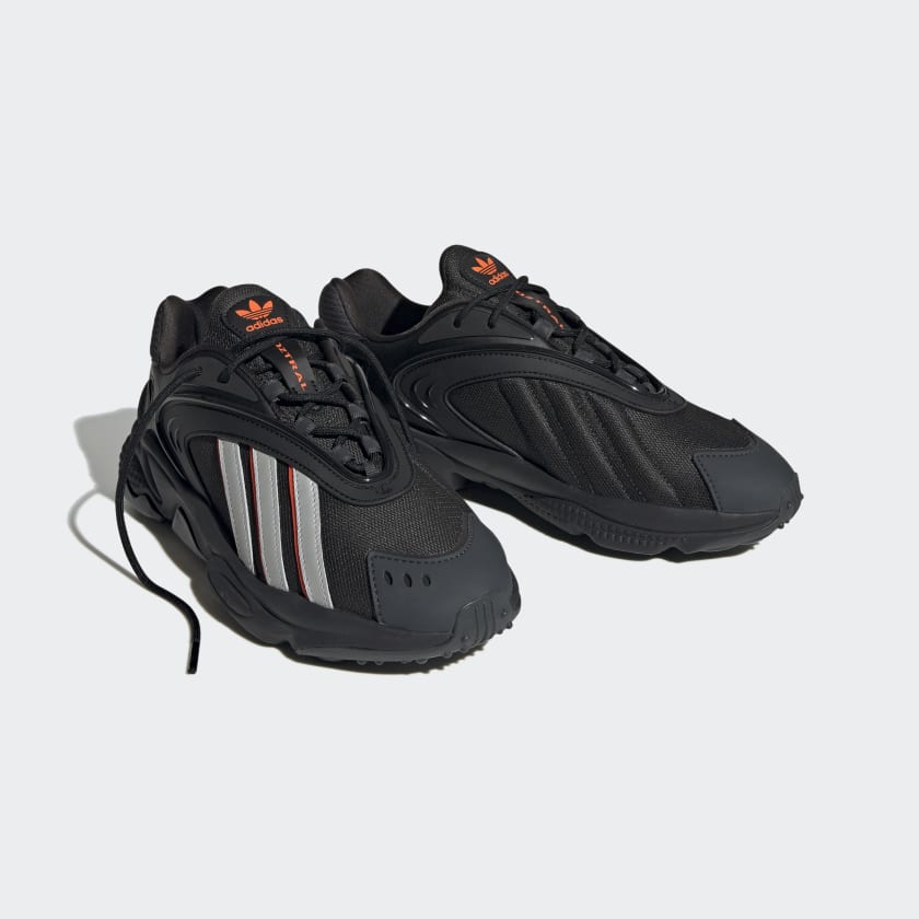 OZTRAL SHOES - Core Black / Silver Met. / Solar Red