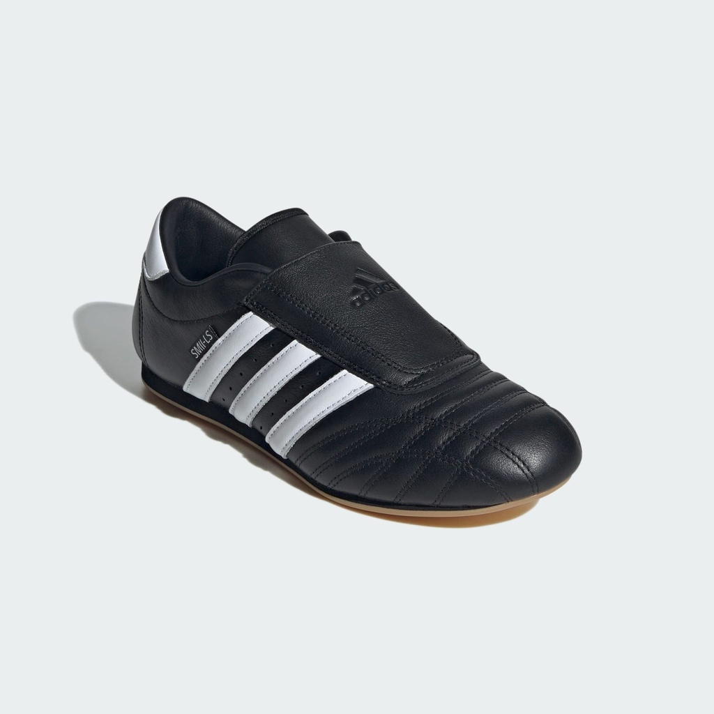 ADIDAS TAEKWONDO SHOES - Core Black / Cloud White / Gum
