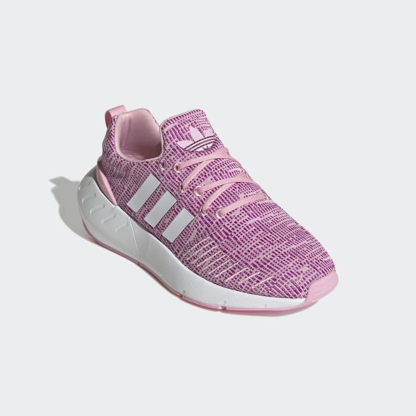 SWIFT RUN 22 SHOES - True Pink / Ftwr White / Vivid Pink